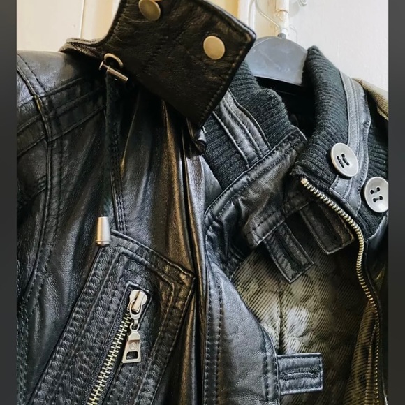 Danier long Leather Jacket with quilted lining - Picture 6 of 9